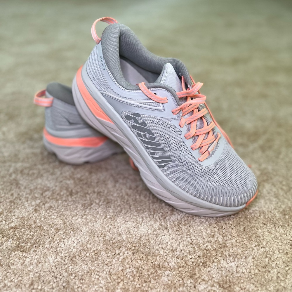 Hoka One One Women’s Bondi 7 Gray and Coral Athletic Shoes